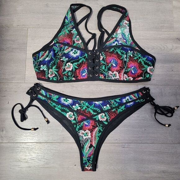 Wow couture multicolored floral bikini set - Picture 7 of 9